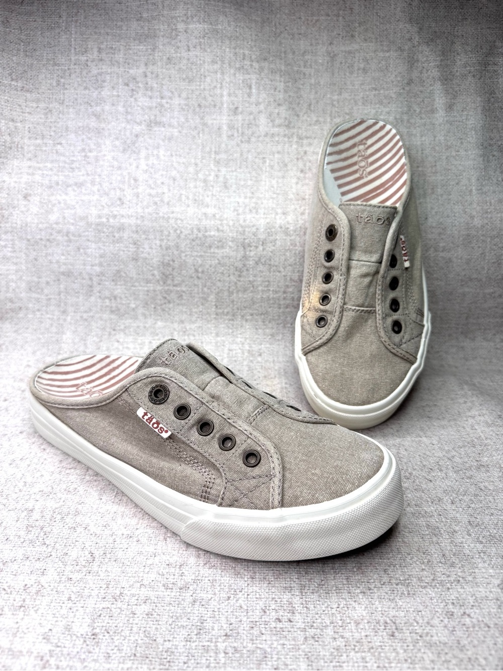 Taos Footwear Women's Ez Soul Tan Canvas Casual Mule Slip On Sneakers in size 9